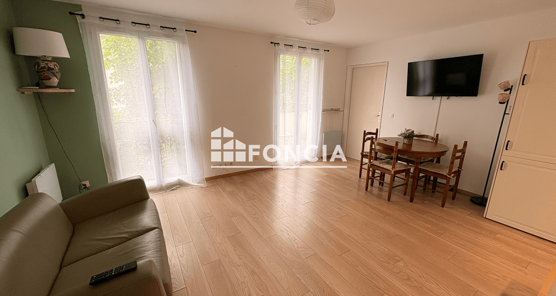 Appartement meublé 2 pièces (40 m²) à louer - Sainte-geneviève-des-bois (91700)