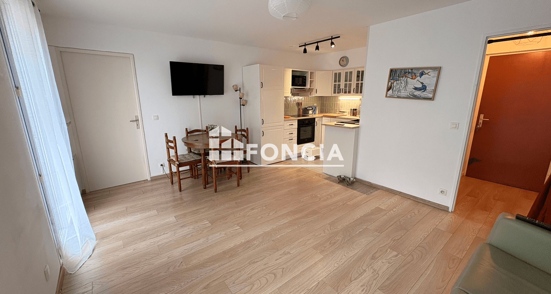 Appartement meublé 2 pièces (40 m²) à louer - Sainte-geneviève-des-bois (91700)