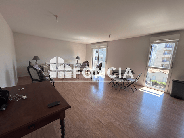 Appartement 3 pièces (70.73 m²) à louer - La Roche Sur Yon (85000)