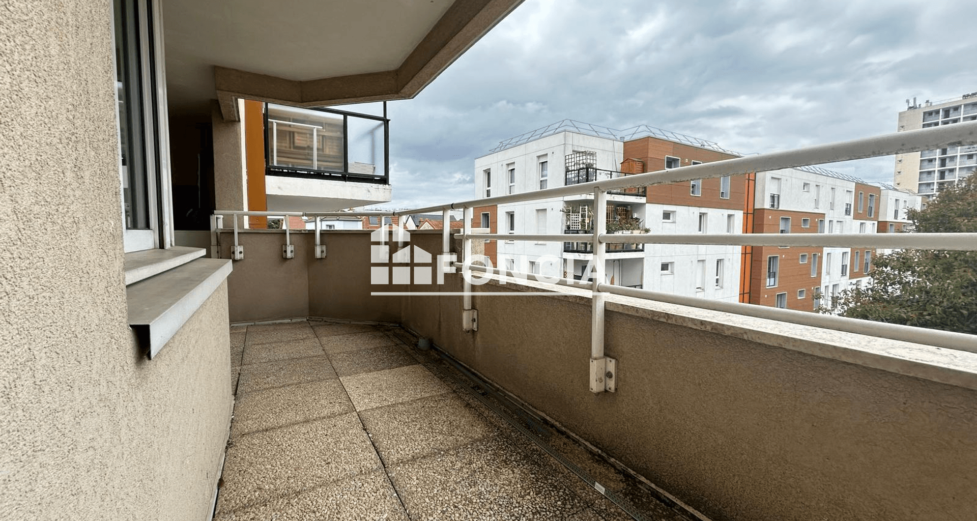 Appartement 2 pièces (51.9 m²) à louer - Vanves (92170)