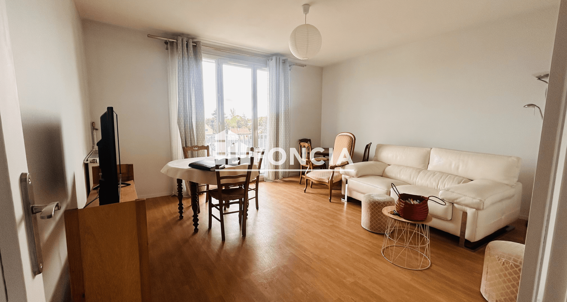 Appartement 2 pièces (50.4 m²) à vendre - Dreux (28100)