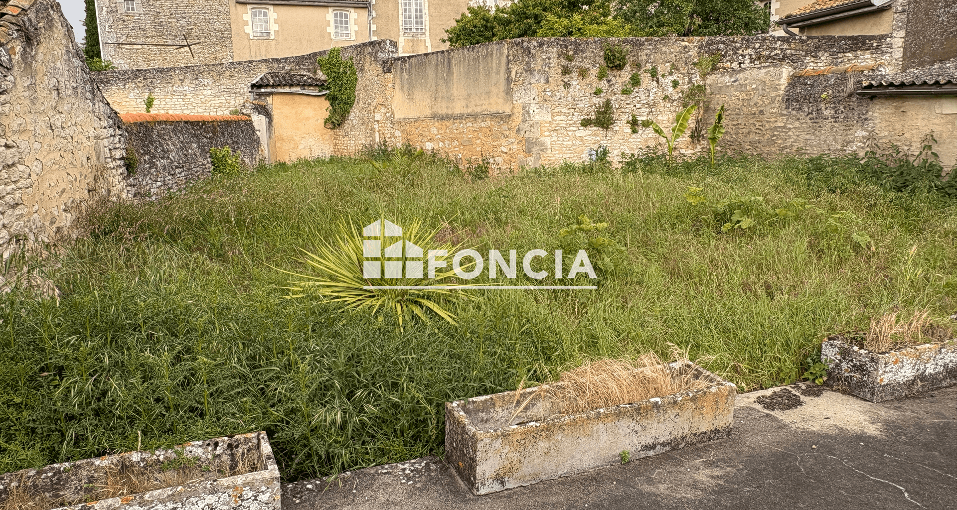 Maison 5 pièces (123 m²) à vendre - Mirebeau (86110)