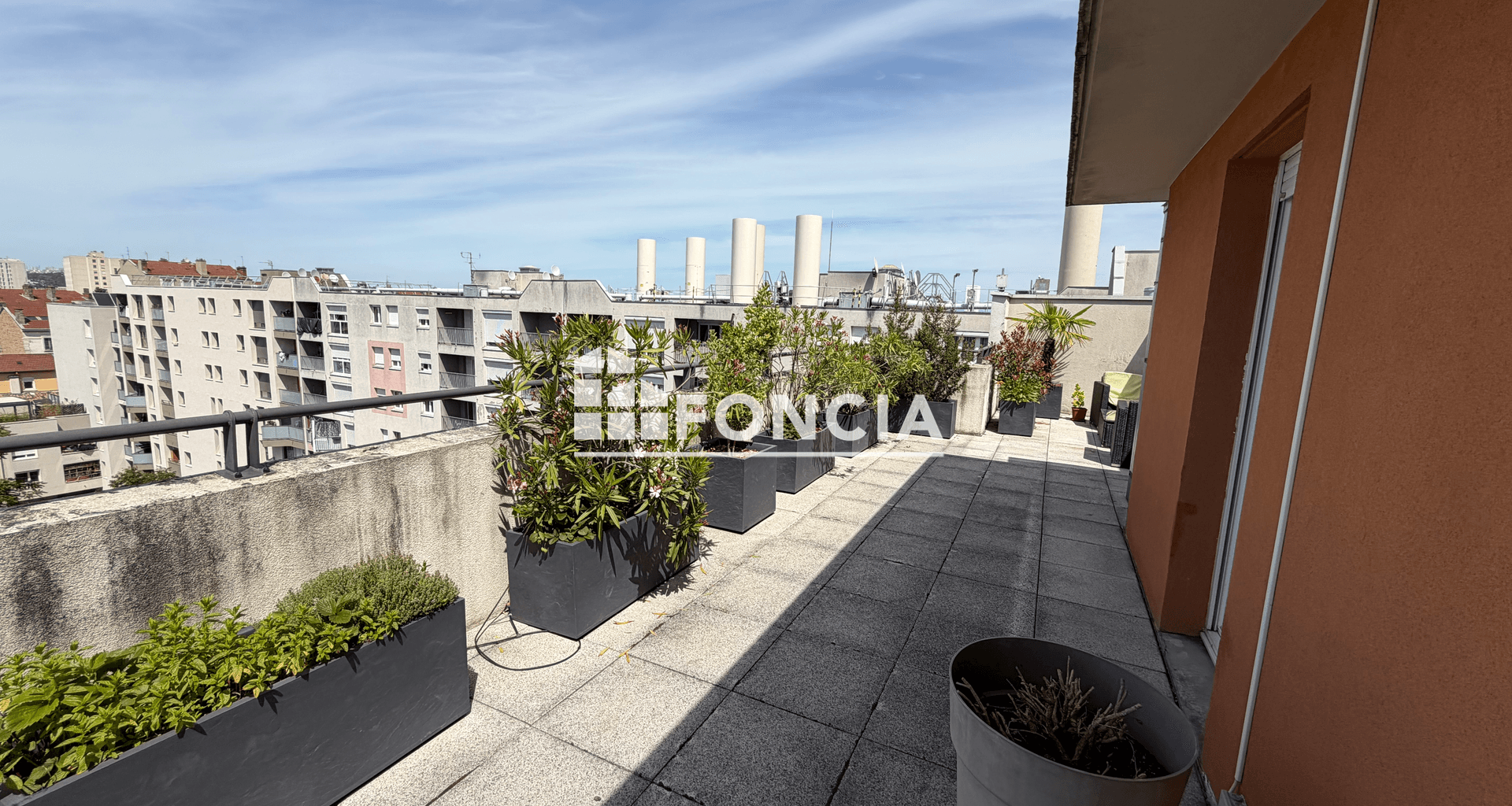 Appartement 5 pièces (96.85 m²) à louer - Villeurbanne (69100)