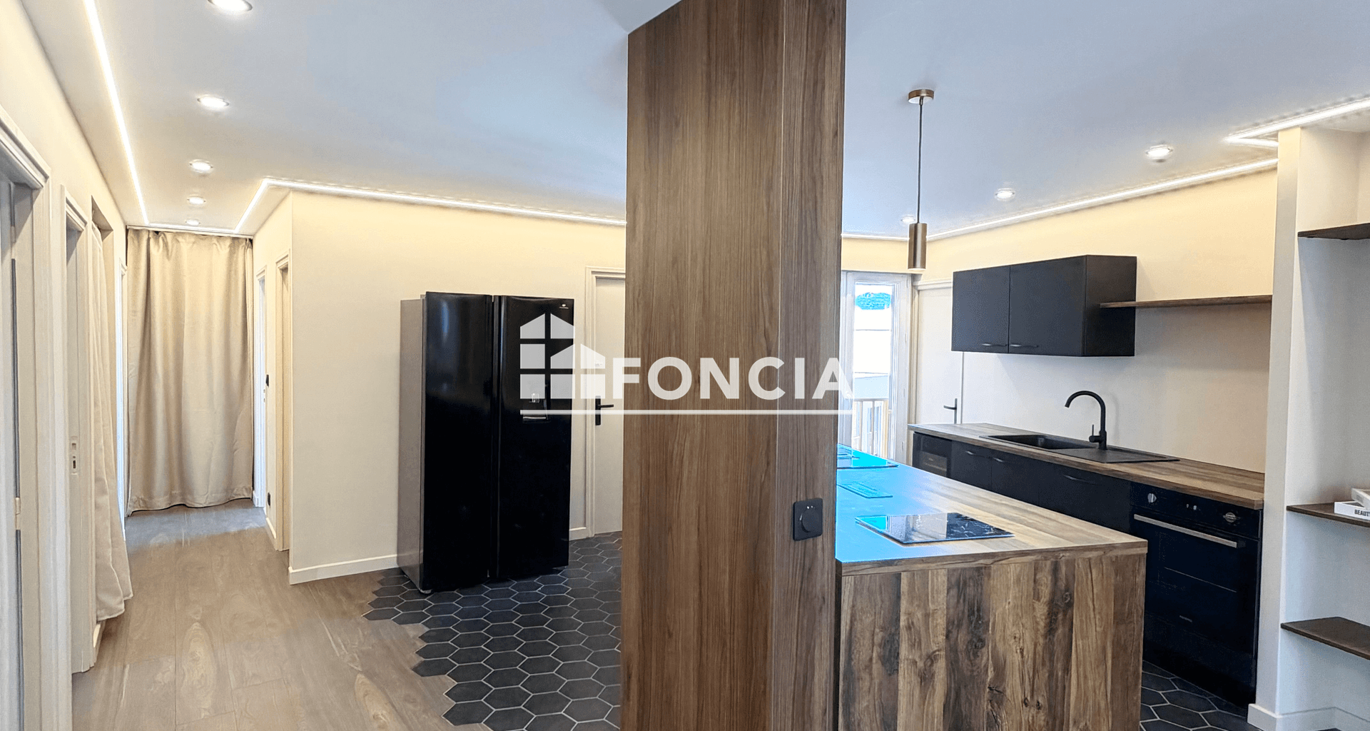 Appartement 4 pièces (100 m²) à vendre - La Londe-les-maures (83250)