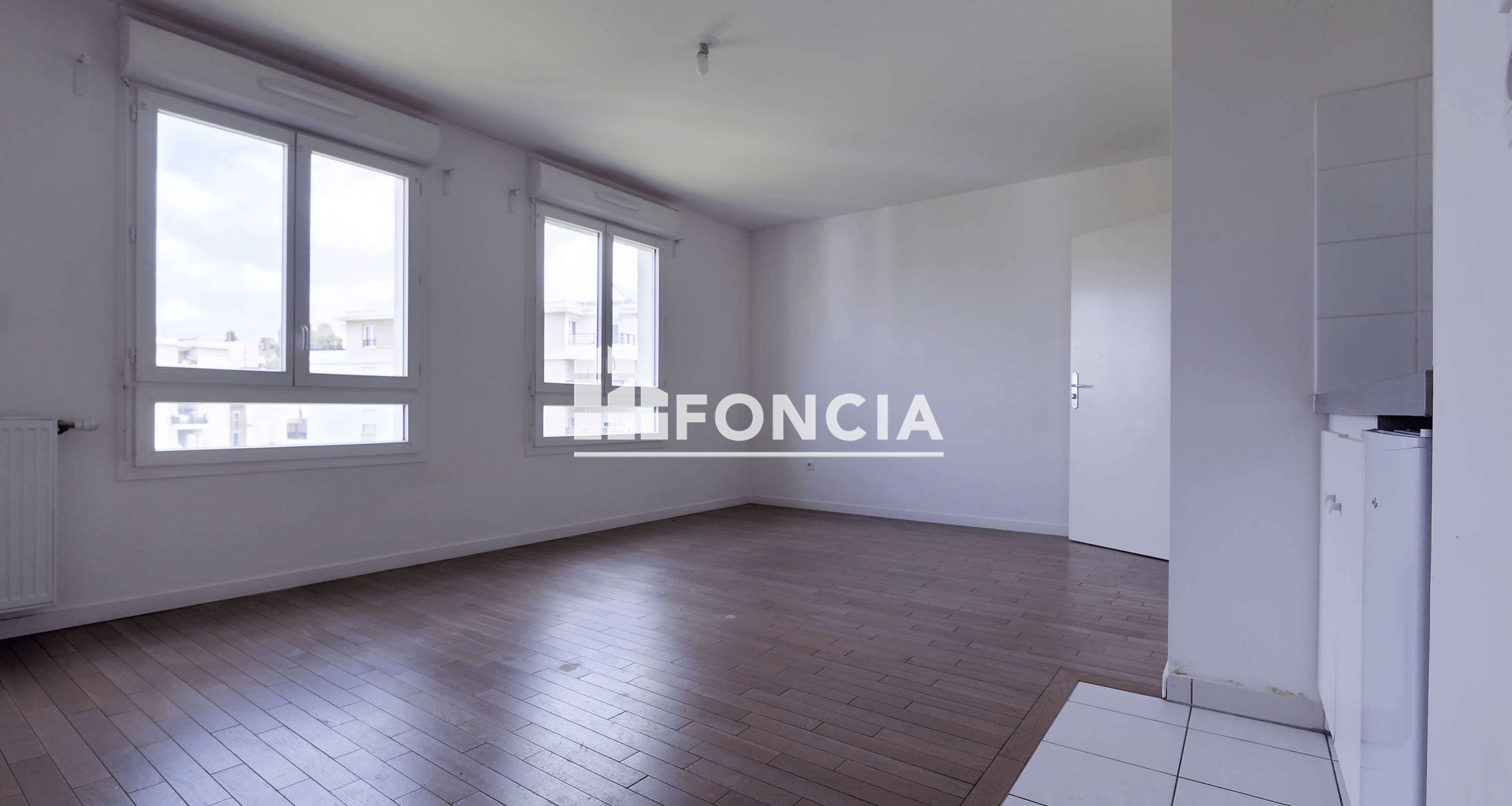 Studio (30 m²) à vendre - Corbeil-essonnes (91100)