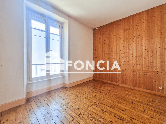 Appartement 5 pièces (150.45 m²) à louer - La Cote St Andre (38260)
