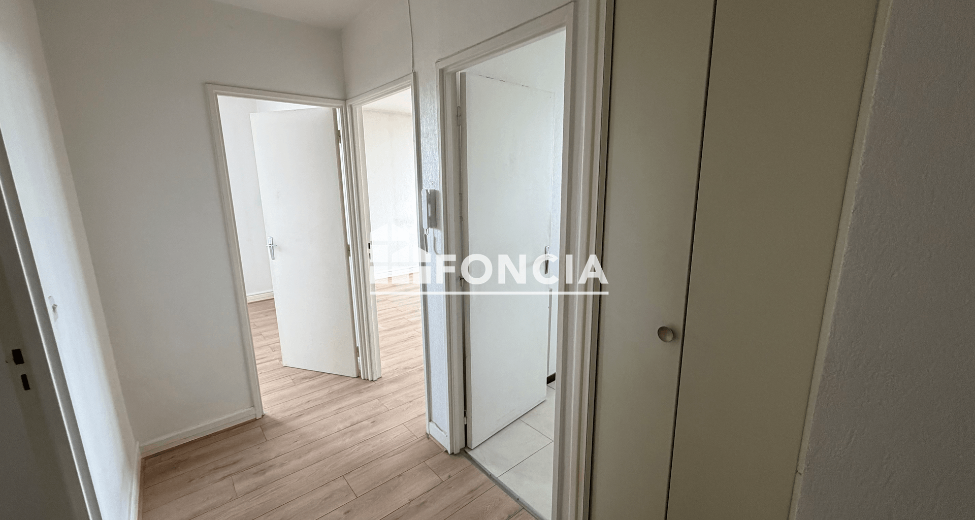 Appartement 2 pièces (45 m²) à louer - Chilly-mazarin (91380)