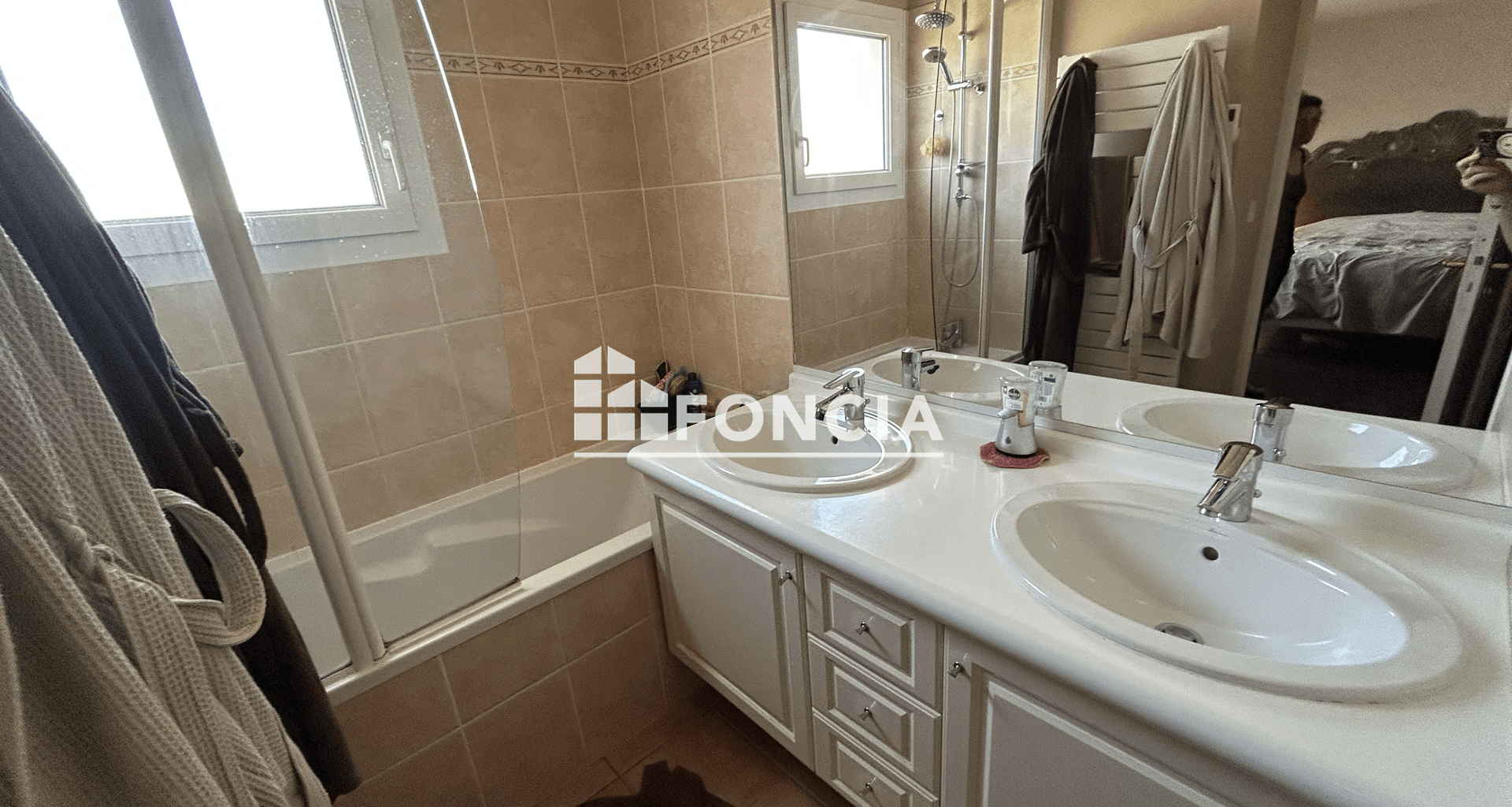 Maison 5 pièces (126 m²) à vendre - Saint-genis-pouilly (01630)