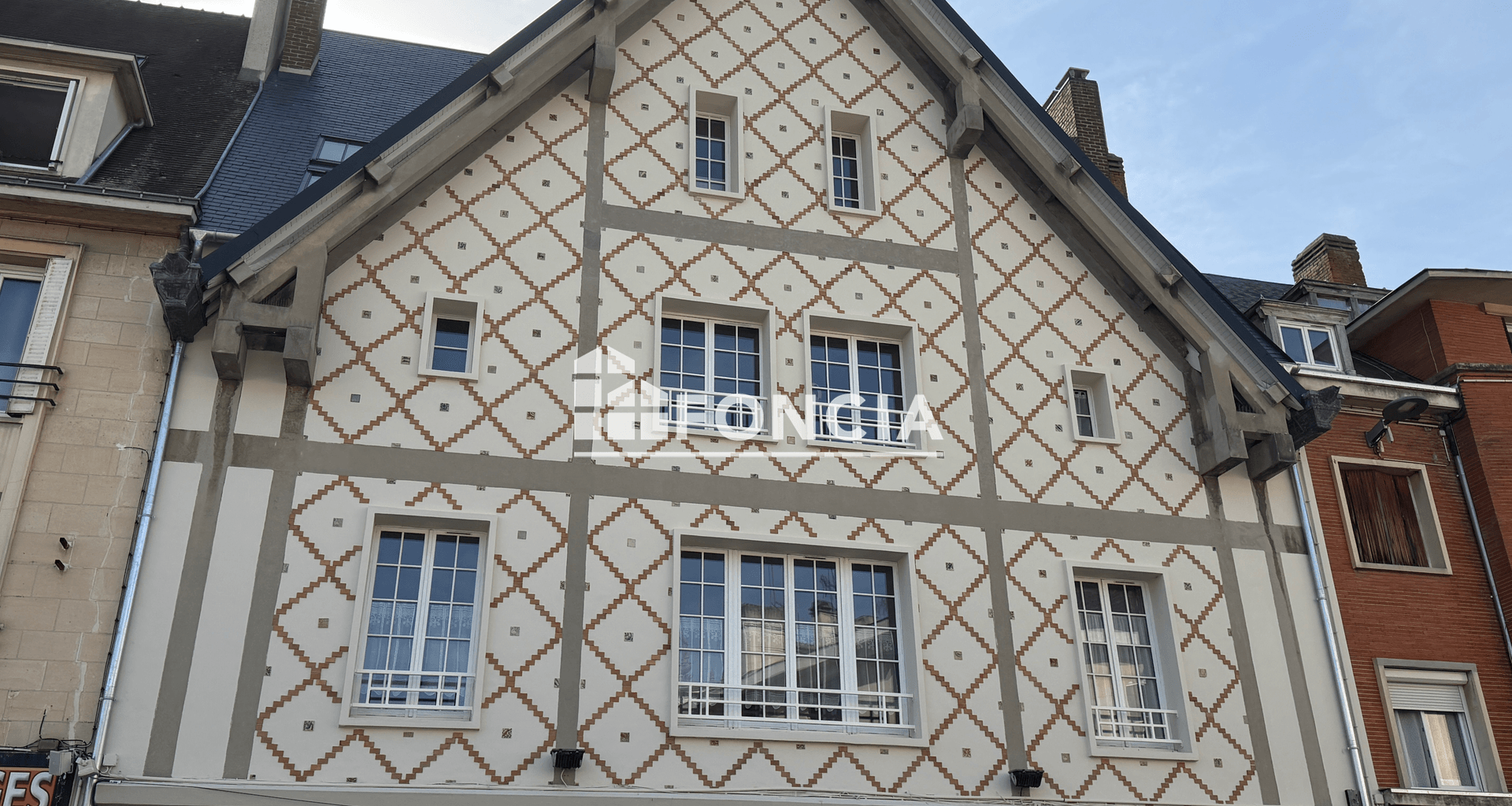Appartement 4 pièces (105.32 m²) à louer - Beauvais (60000)