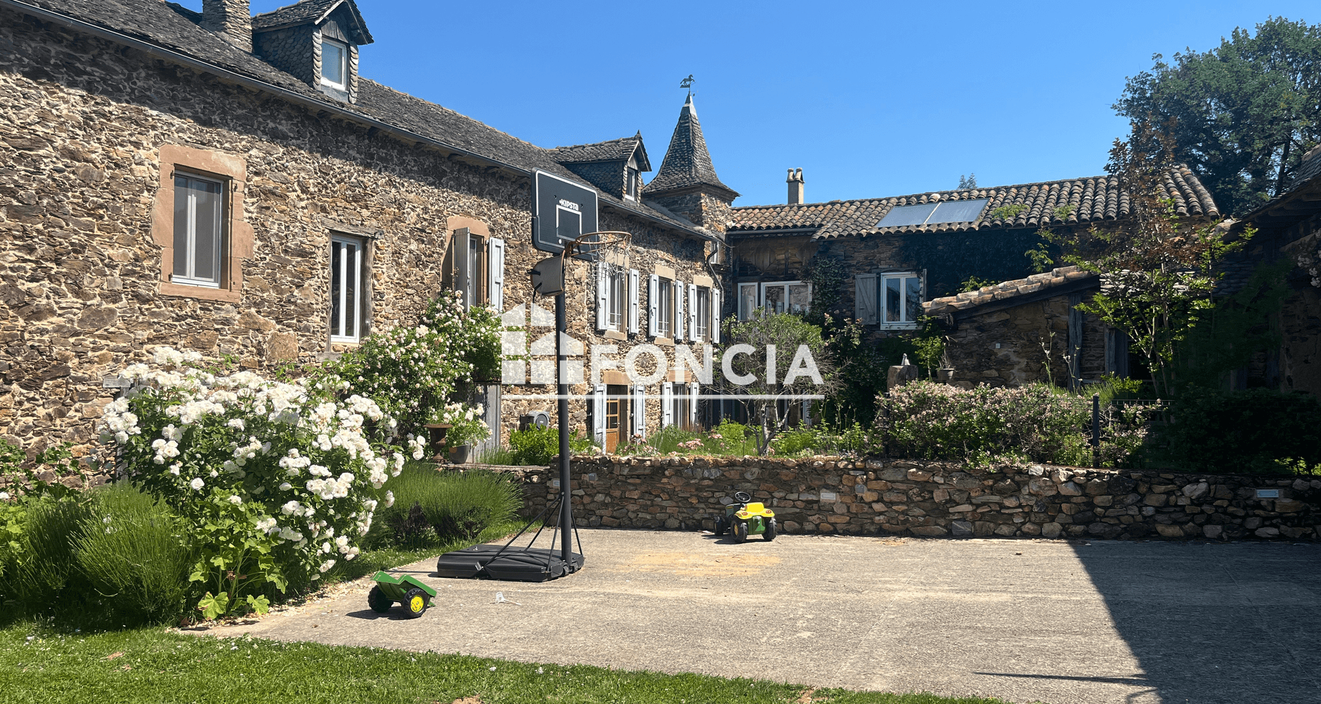 Maison 10 pièces (300 m²) à vendre - Pampelonne (81190)
