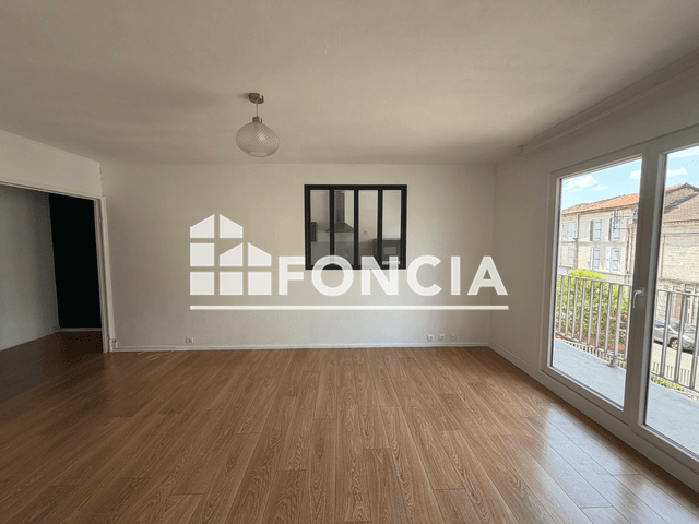 Appartement 4 pièces (84 m²) à louer - Angouleme (16000)