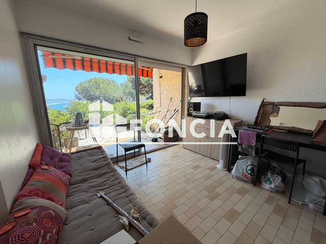 Studio meublé (23.82 m²) à louer - Hyeres (83400)