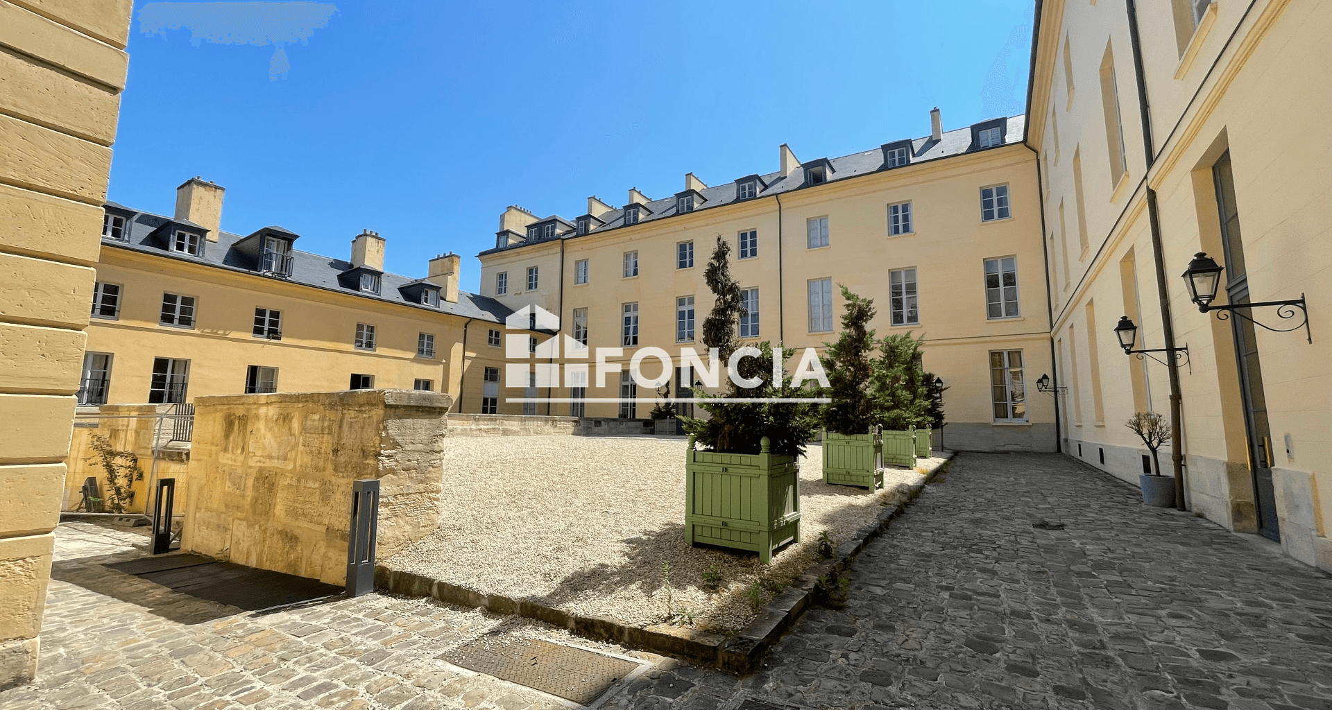 Appartement 2 pièces (43.4 m²) à louer - Versailles (78000)