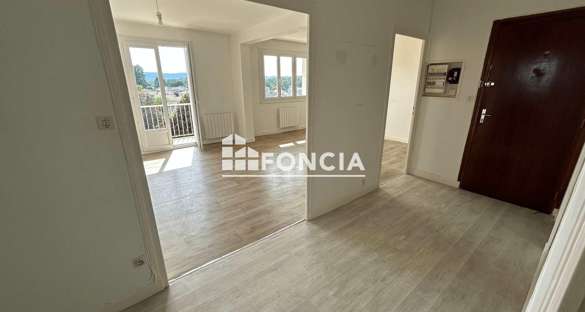 Appartement 3 pièces (77.75 m²) à louer - Tignieu-jameyzieu (38230)