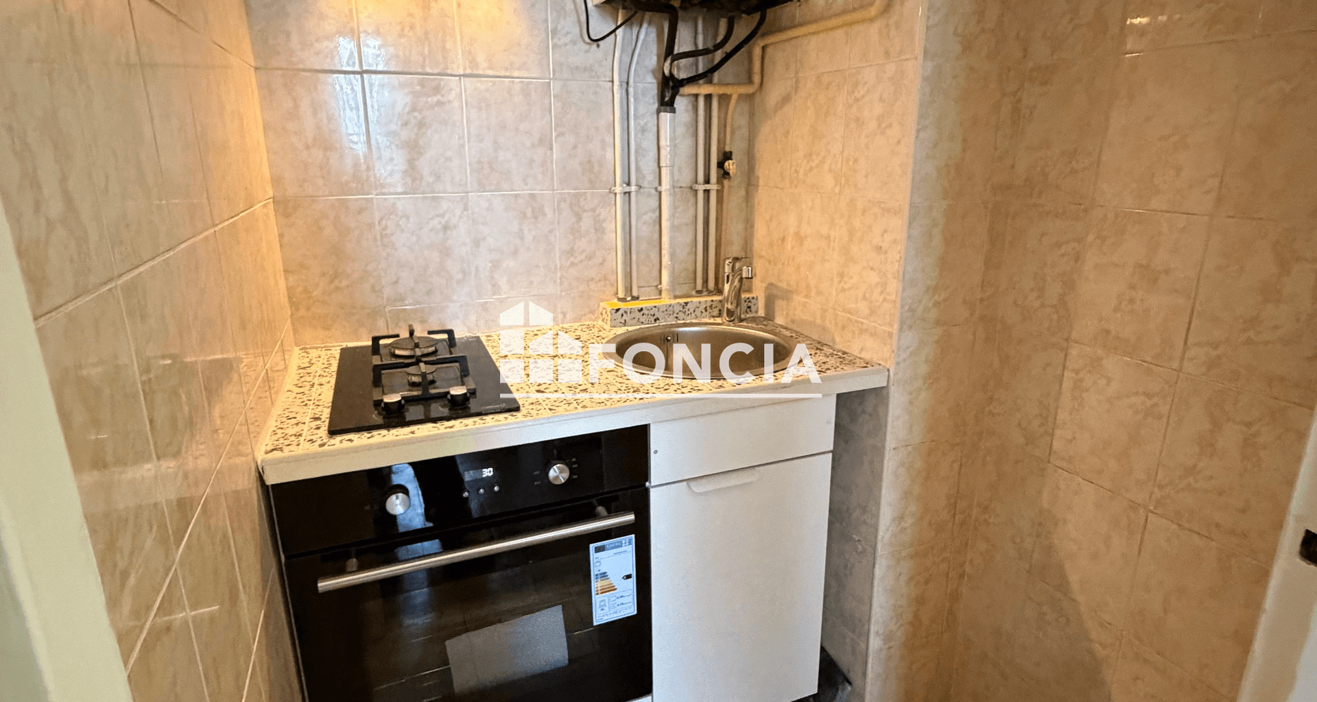 Appartement meublé 2 pièces (28.1 m²) à louer - Neuilly-sur-marne (93330)