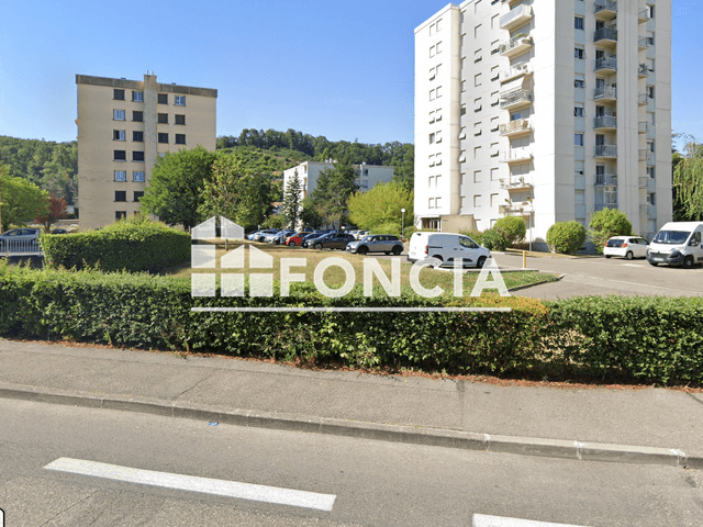 Studio meublé (28.06 m²) à louer - Bourgoin Jallieu (38300)