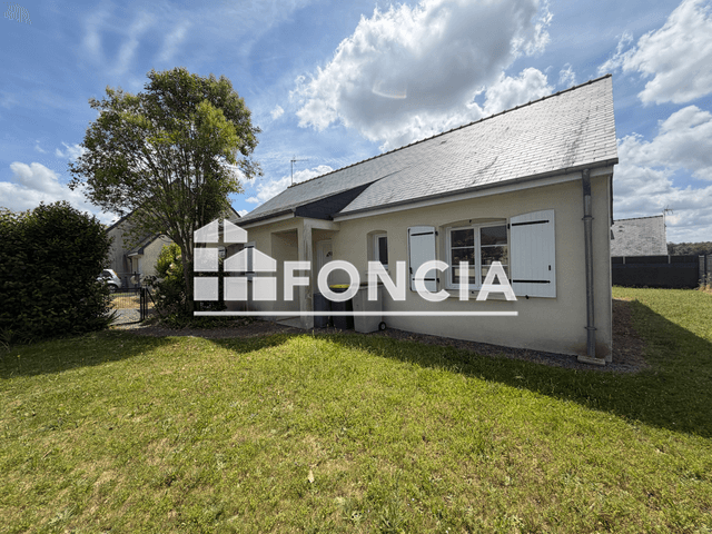 Maison 4 pièces (82.31 m²) à louer - Distre (49400)