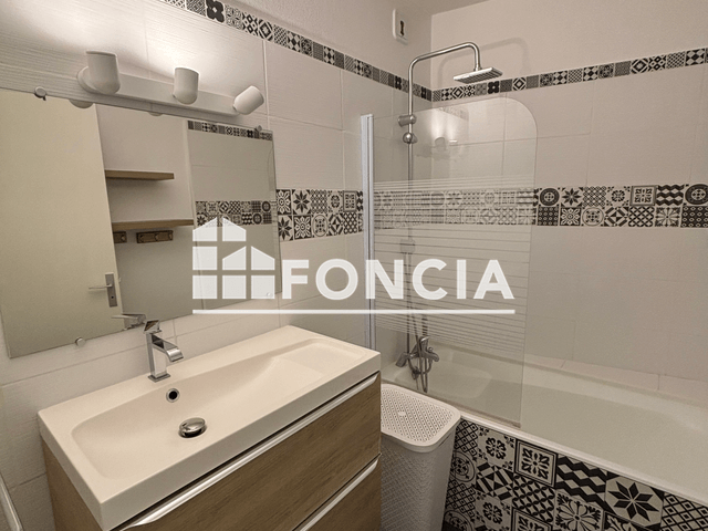 Appartement meublé 2 pièces (55.72 m²) à louer - Pau (64000)