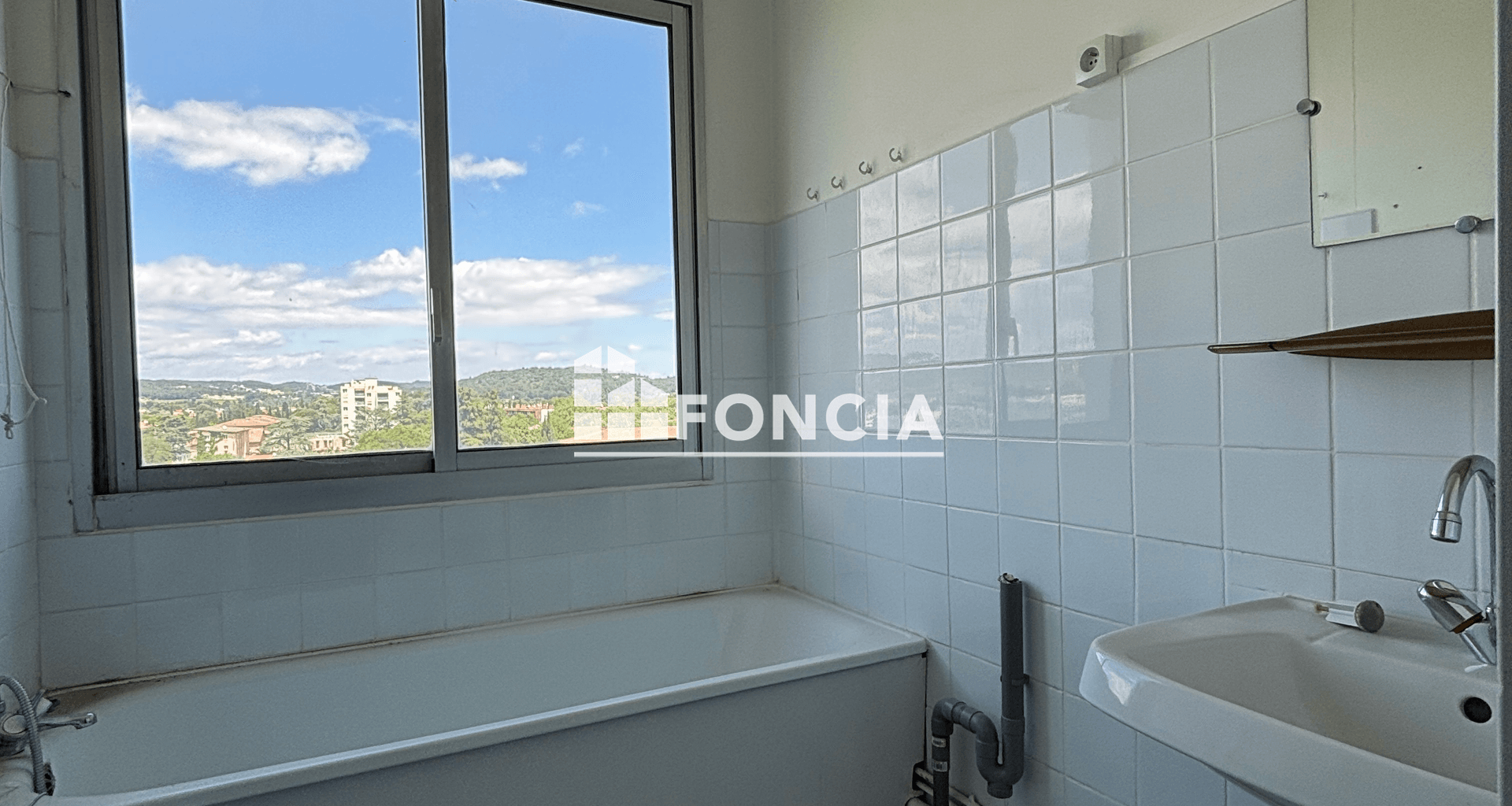 Studio (31 m²) à vendre - Bagnols-sur-cèze (30200)