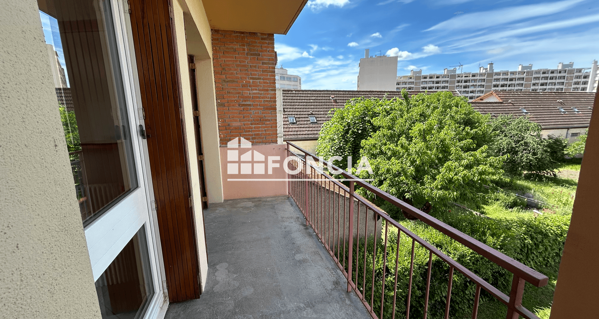 Appartement 2 pièces (50 m²) à vendre - Roanne (42300)