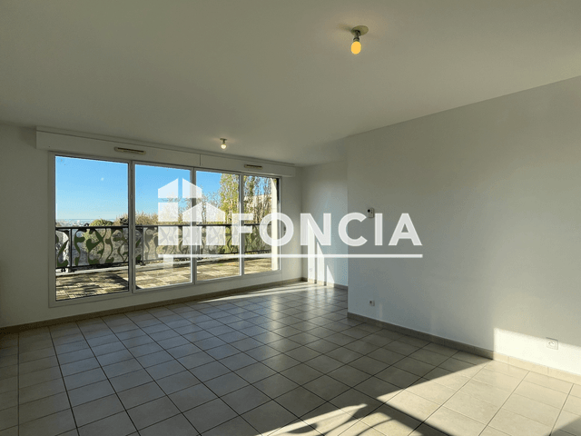 Appartement 4 pièces (100.94 m²) à louer - Herouville Saint Clair (14200)