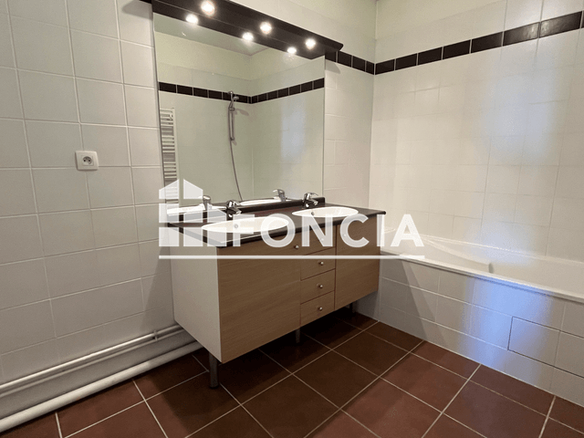 Appartement 4 pièces (100.94 m²) à louer - Herouville Saint Clair (14200)