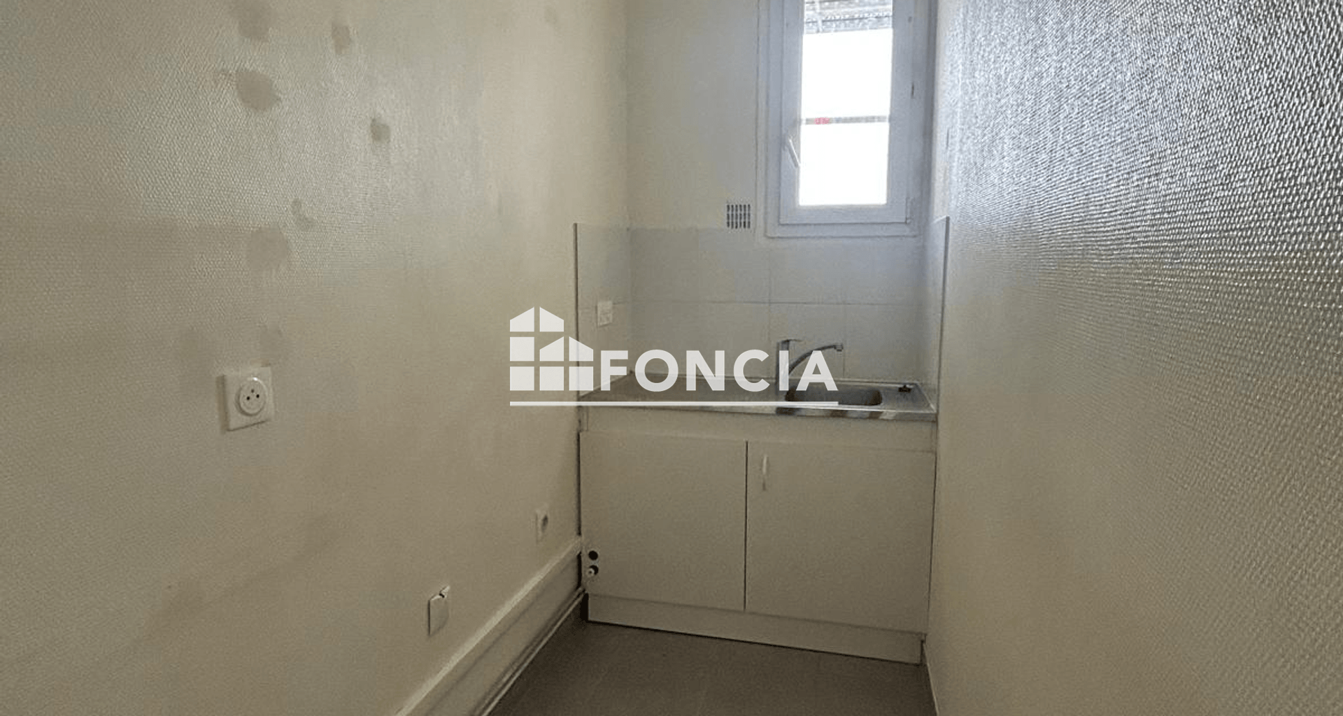 Appartement 2 pièces (28.19 m²) à louer - Saint-ouen-sur-seine (93400)