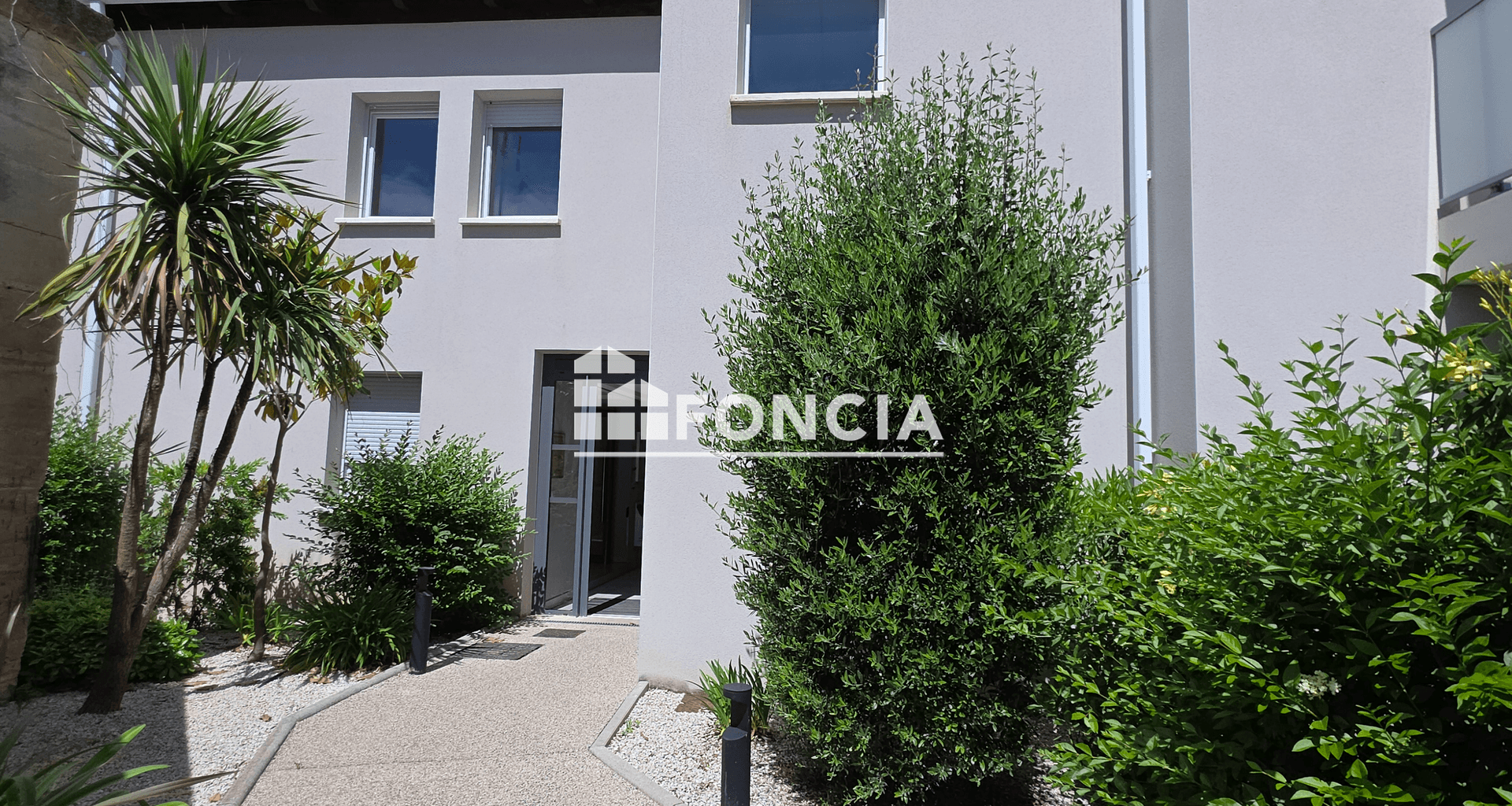 Appartement 4 pièces (76.01 m²) à vendre - Mèze (34140)