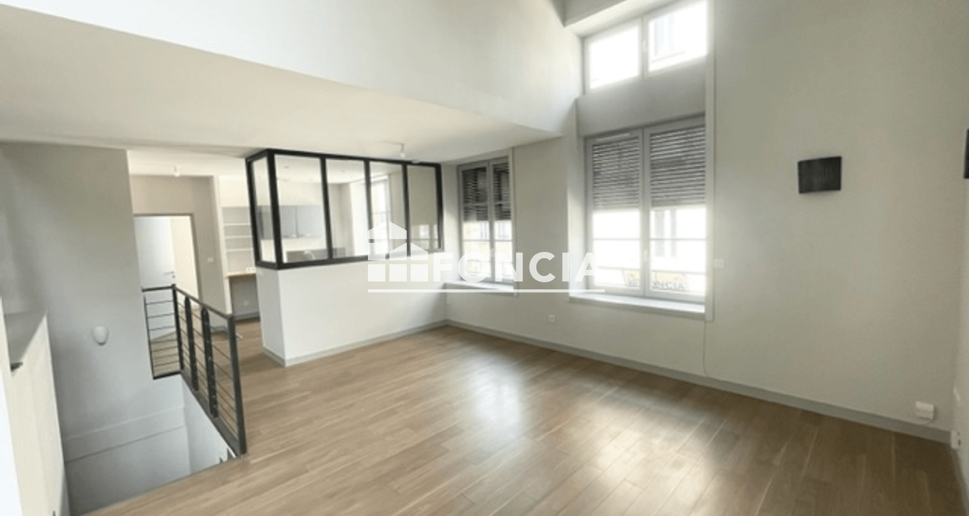 Appartement 5 pièces (99 m²) à louer - Saint-étienne (42000)