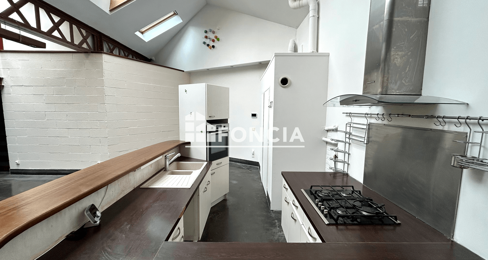 Appartement 4 pièces (148.86 m²) à louer - Lille (59000)