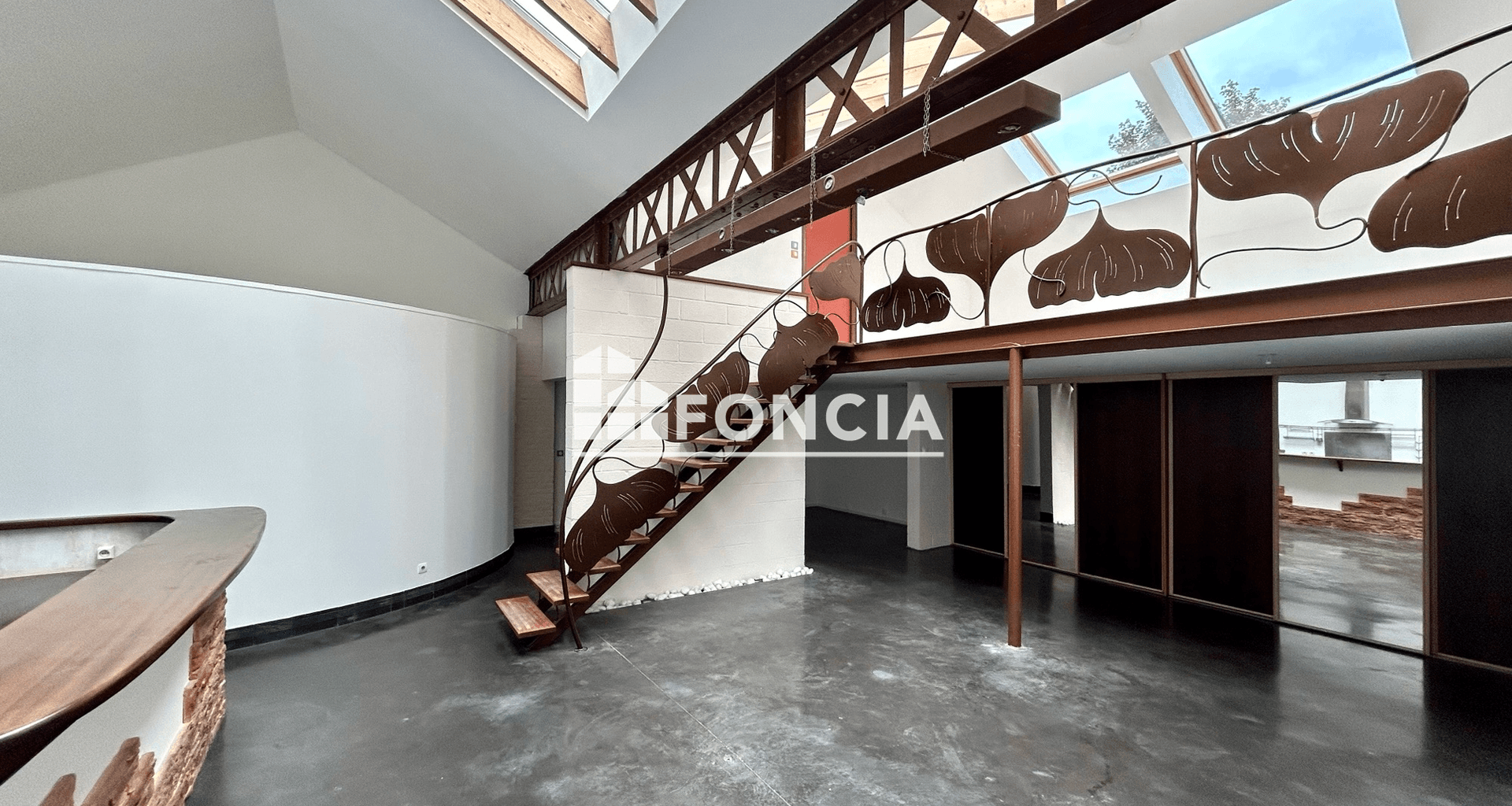 Appartement 4 pièces (148.86 m²) à louer - Lille (59000)