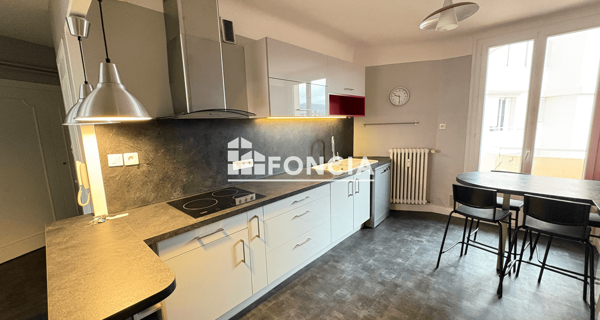 Appartement 4 pièces (101 m²) à louer - Clermont-ferrand (63000)