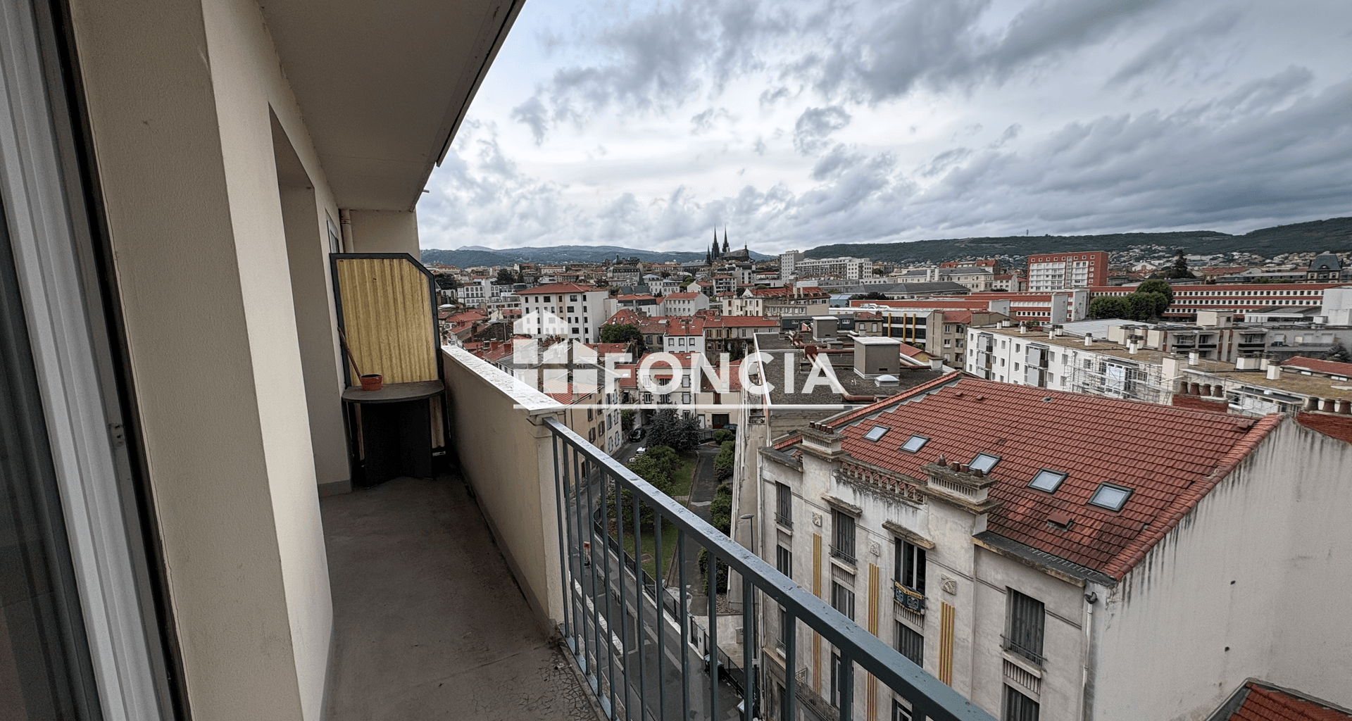 Appartement 4 pièces (101 m²) à louer - Clermont-ferrand (63000)