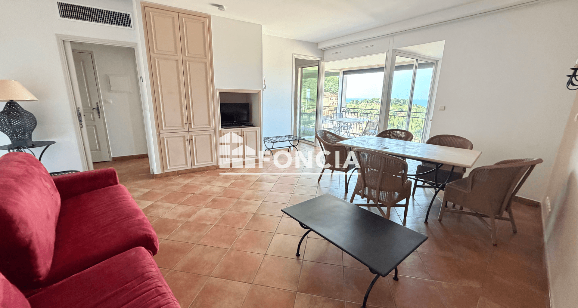 Appartement 2 pièces (49.84 m²) à vendre - Saint-cyr-sur-mer (83270)