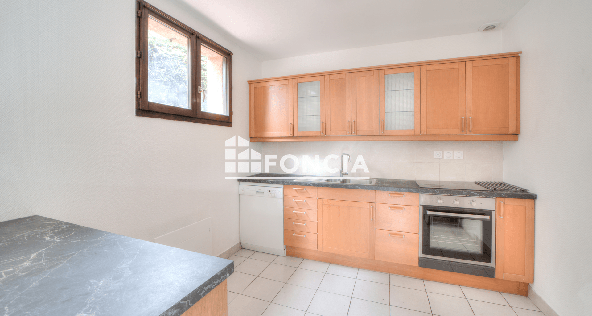 Maison 5 pièces (96 m²) à vendre - Ferney-voltaire (01210)