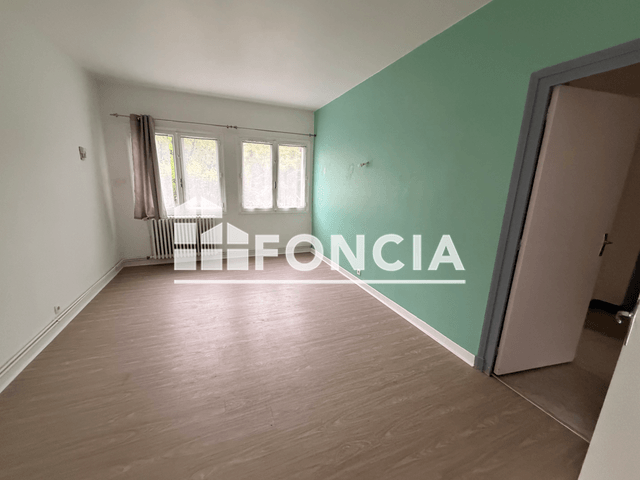 Appartement 3 pièces (82.77 m²) à louer - Bourgoin Jallieu (38300)