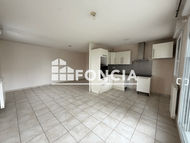 Appartement 4 pièces (77.1 m²) à louer - St Martin D'hères (38400)