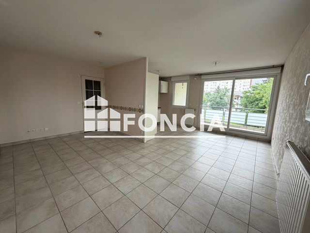 Appartement 4 pièces (77.1 m²) à louer - St Martin D'hères (38400)