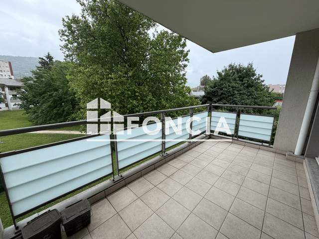Appartement 4 pièces (77.1 m²) à louer - St Martin D'hères (38400)