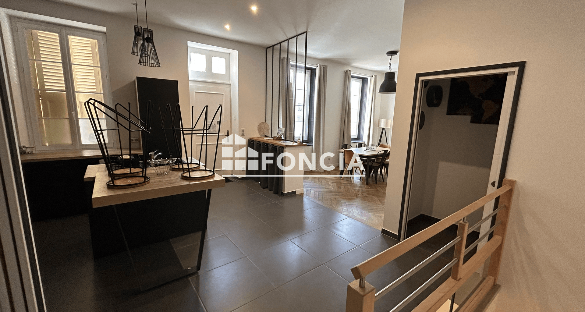 Appartement 3 pièces (96.5 m²) à louer - Roanne (42300)