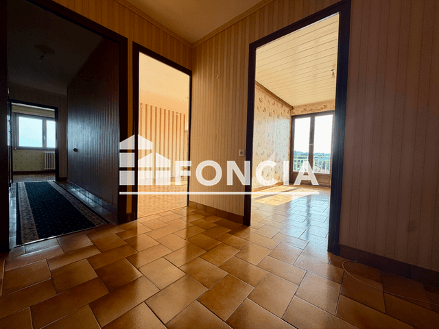 Appartement 4 pièces (87 m²) à louer - Bourgoin Jallieu (38300)