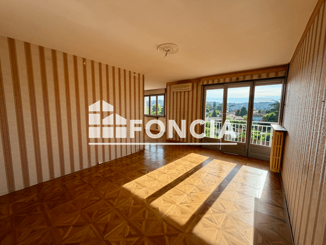 Appartement 4 pièces (87 m²) à louer - Bourgoin Jallieu (38300)