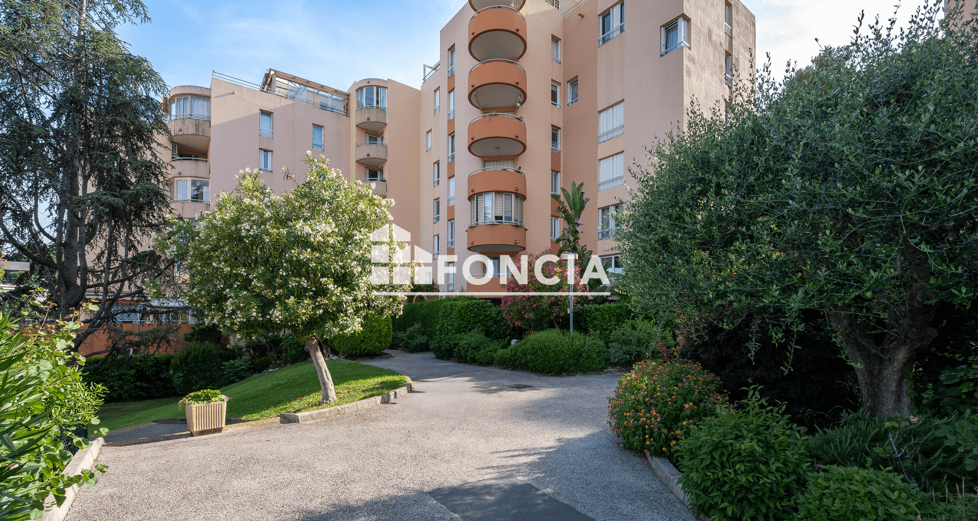Appartement 4 pièces (75.78 m²) à vendre - Saint-laurent-du-var (06700)