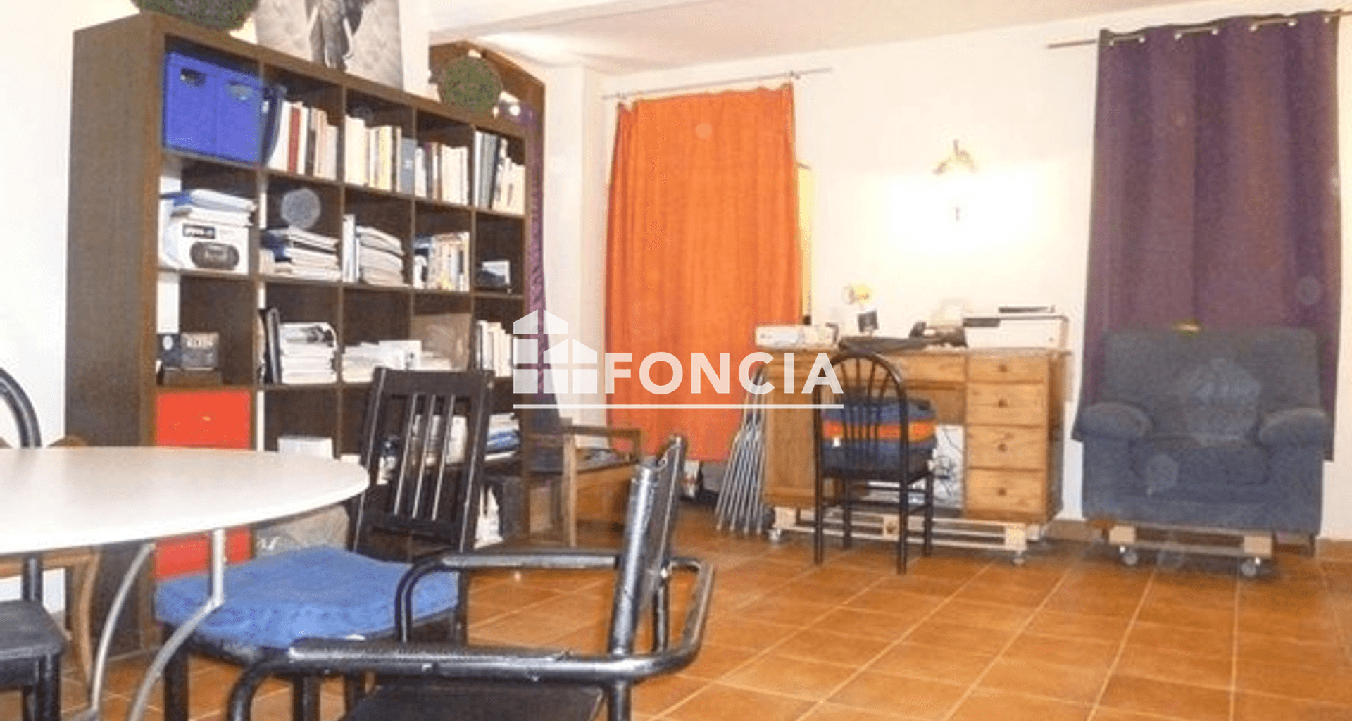 Appartement 2 pièces (54 m²) à vendre - Puget-théniers (06260)