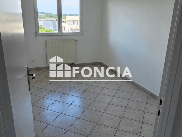 Appartement 4 pièces (93.03 m²) à louer - Bourgoin Jallieu (38300)