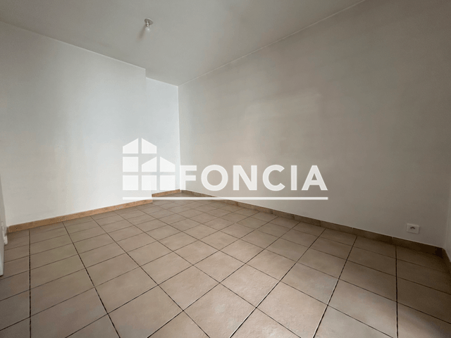 Maison 2 pièces (57.76 m²) à louer - Gignac-la-nerthe (13180)