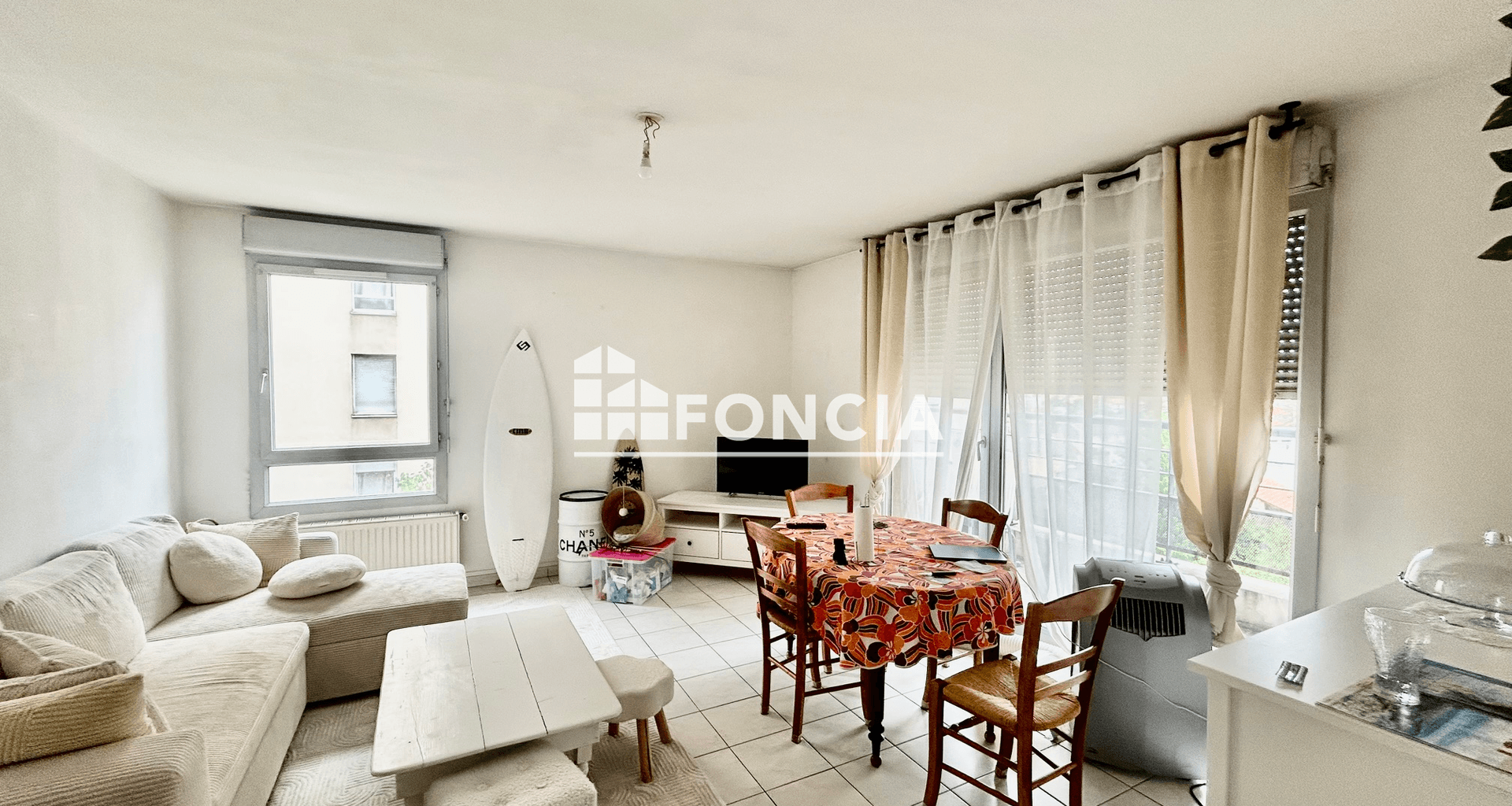 Appartement 3 pièces (66.78 m²) à louer - Lyon 8ᵉ (69008)