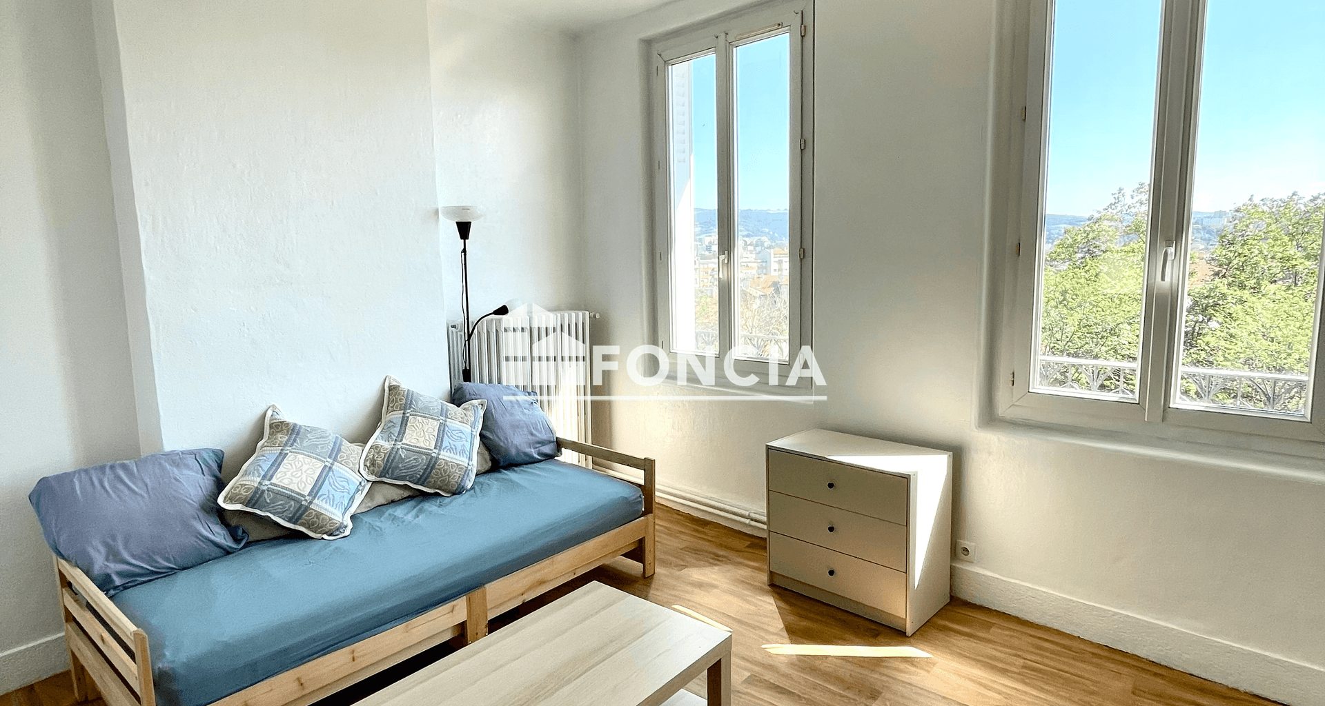 Studio meublé (30 m²) à louer - Saint-étienne (42000)