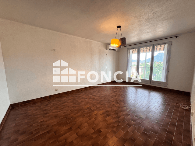 Appartement 3 pièces (65.2 m²) à louer - La Crau (83260)