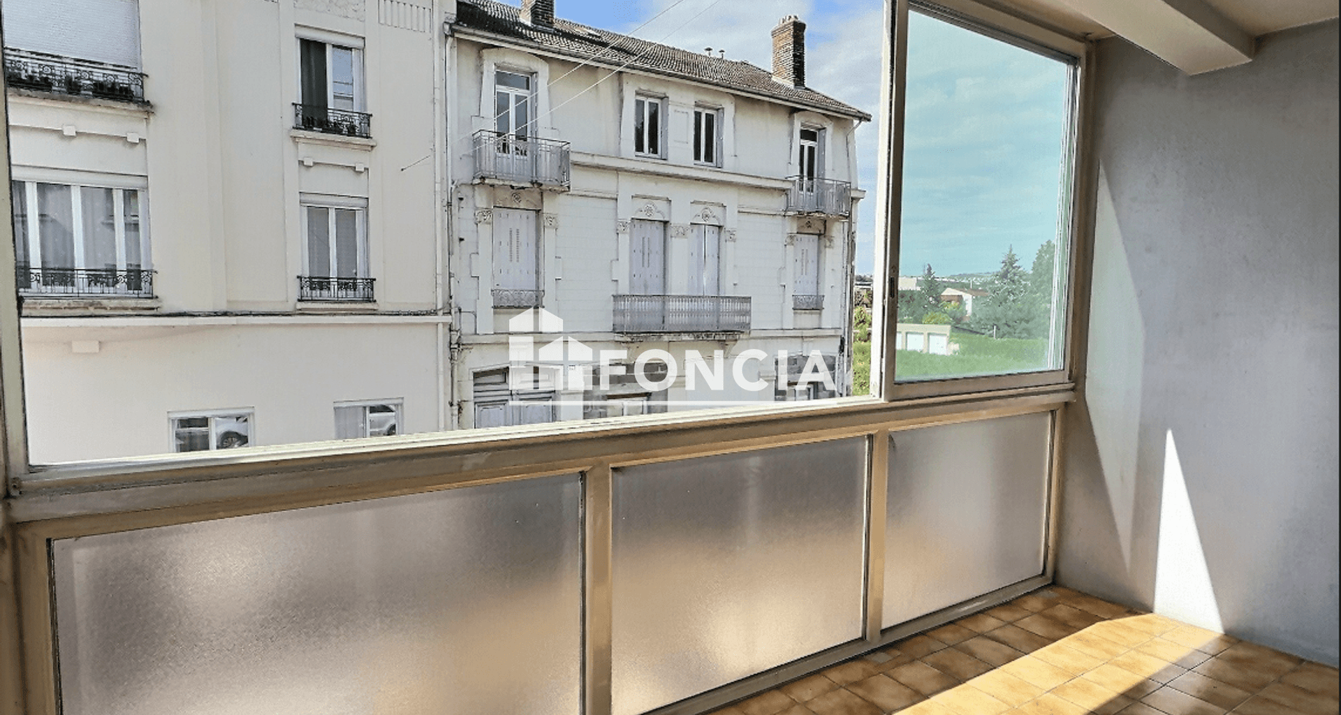 Appartement 3 pièces (87 m²) à vendre - Le Chambon-feugerolles (42500)